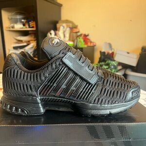 Size 9.5 - adidas Climacool Black White Customized To Triple Black, Dyed Soles